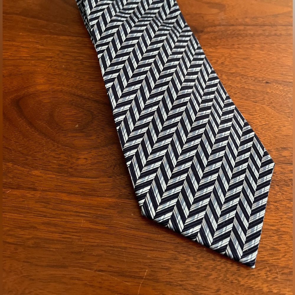 Men’s tie